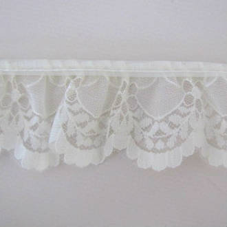 Cream Lace Trim